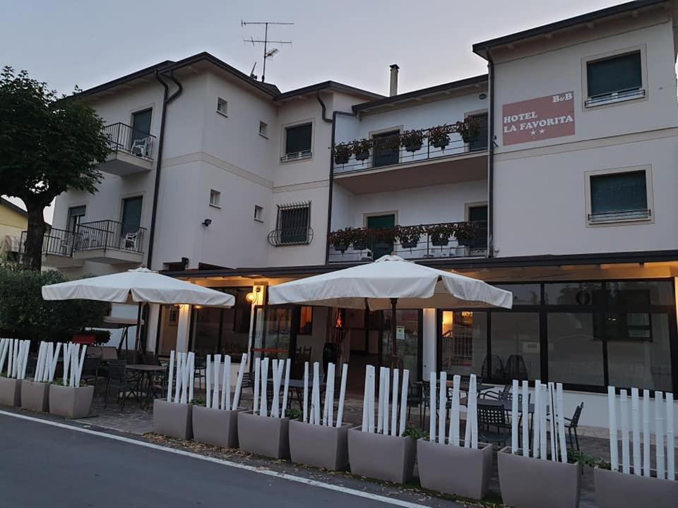 Hotel La Favorita Peschiera del Garda Dış mekan fotoğraf