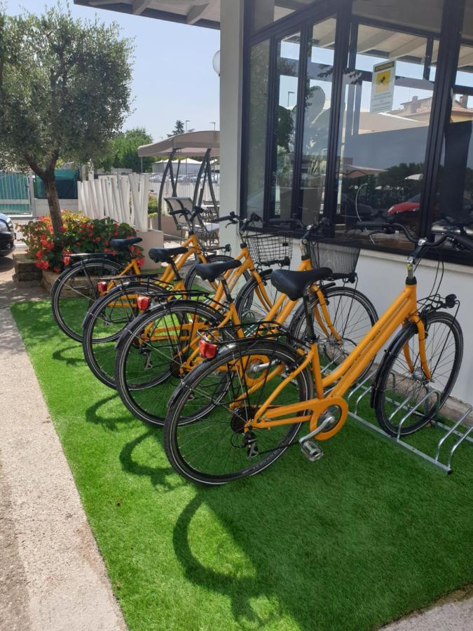 Hotel La Favorita Peschiera del Garda Dış mekan fotoğraf