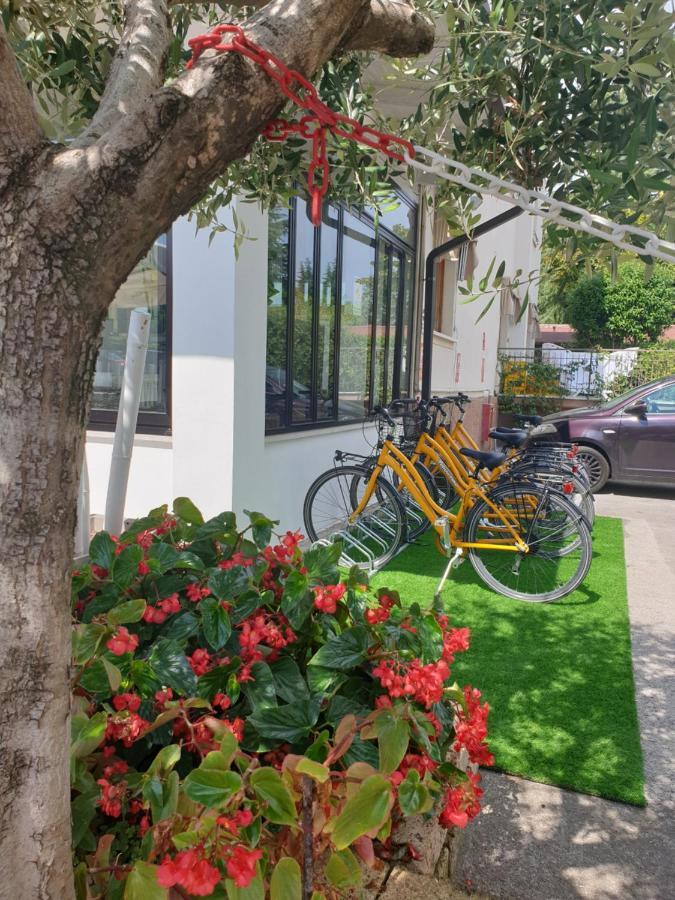 Hotel La Favorita Peschiera del Garda Dış mekan fotoğraf