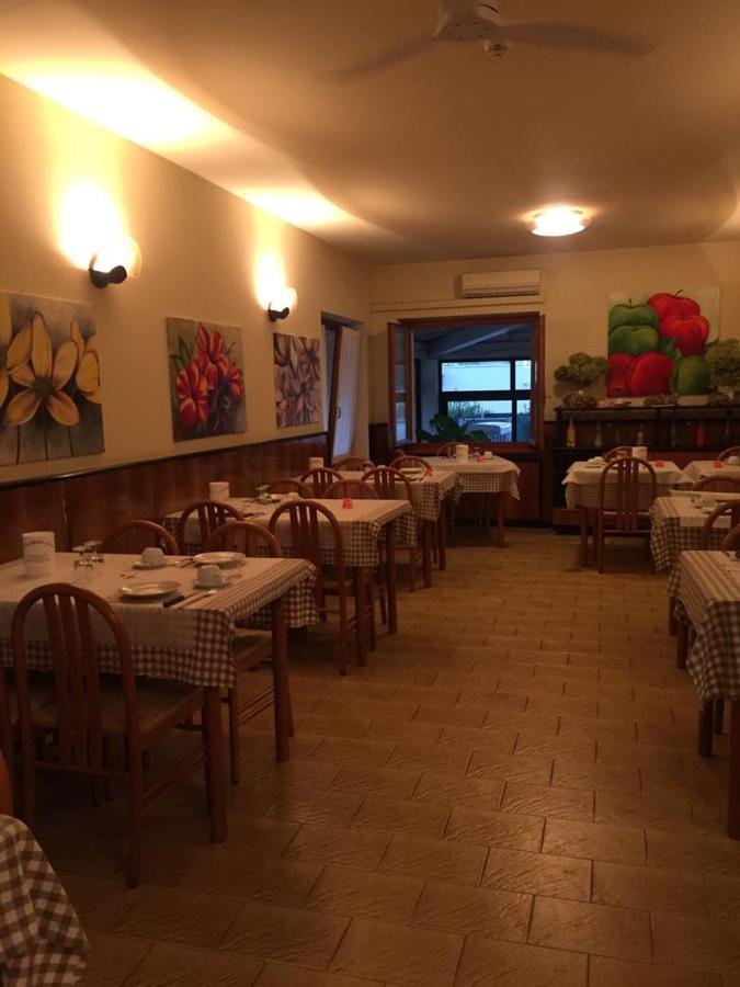 Hotel La Favorita Peschiera del Garda Dış mekan fotoğraf